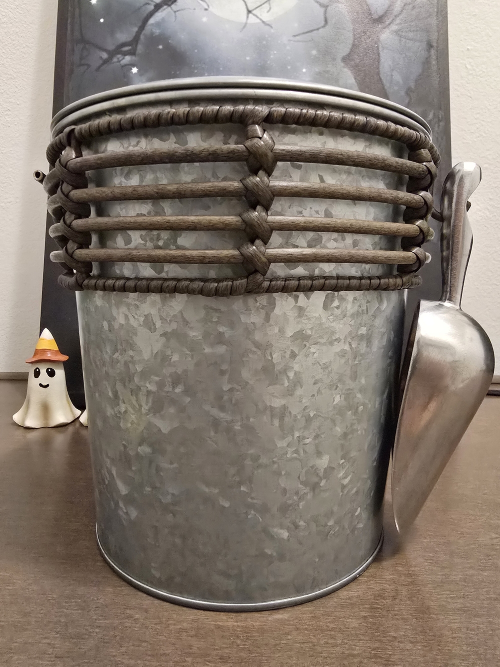 Galvanized Metal Ice Bucket with Brown Rope Accent